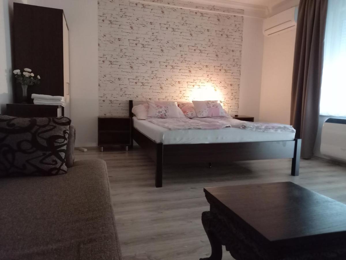 Kardos Apartman Debreţin Exterior foto